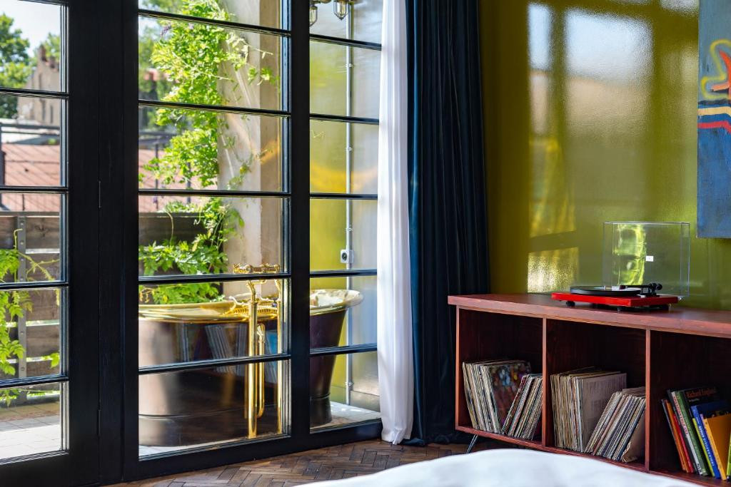 Stamba Hotel 5*