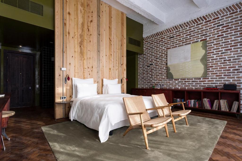 Stamba Hotel 5*