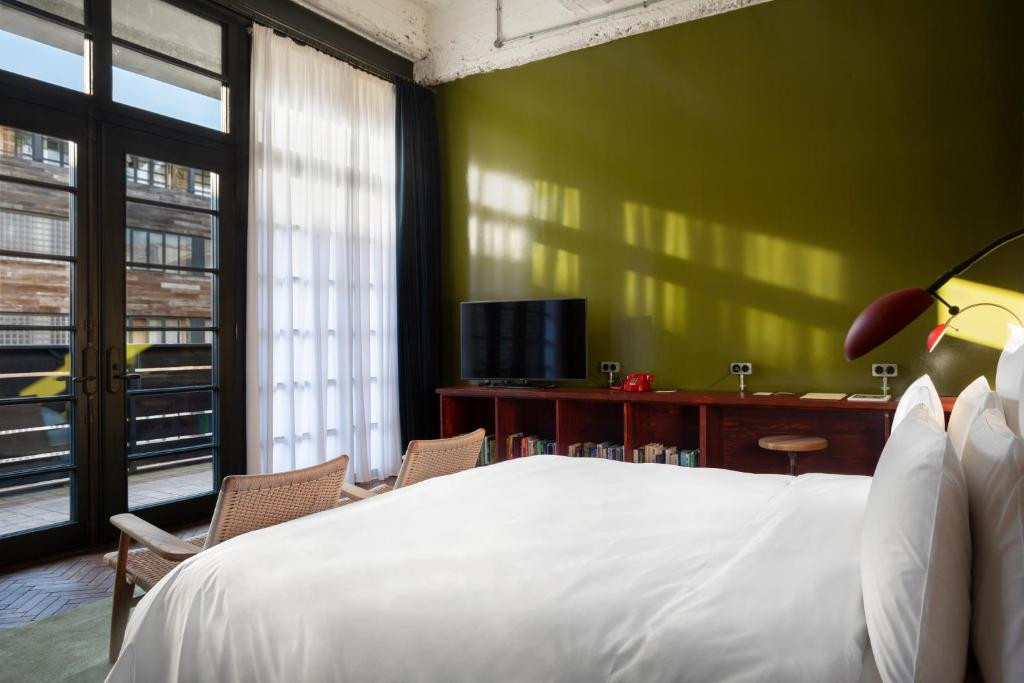 Stamba Hotel 5*