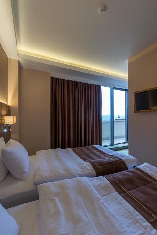 Veranova Hotel 4*