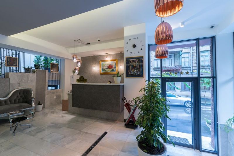 Veranova Hotel 4*