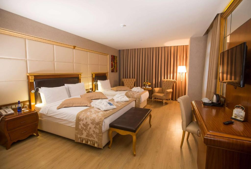 Wyndham Batumi 5*