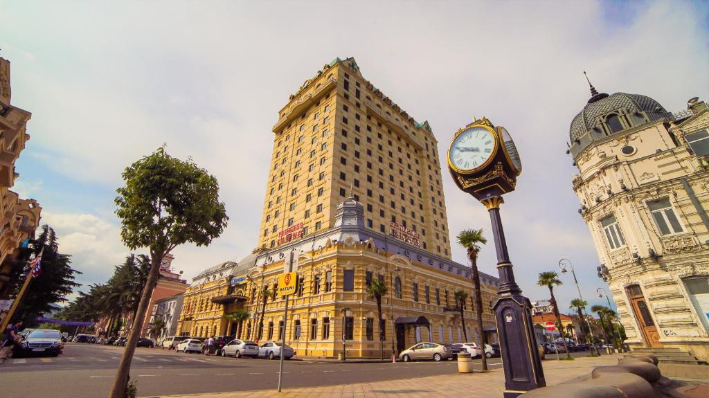 Wyndham Batumi 5*
