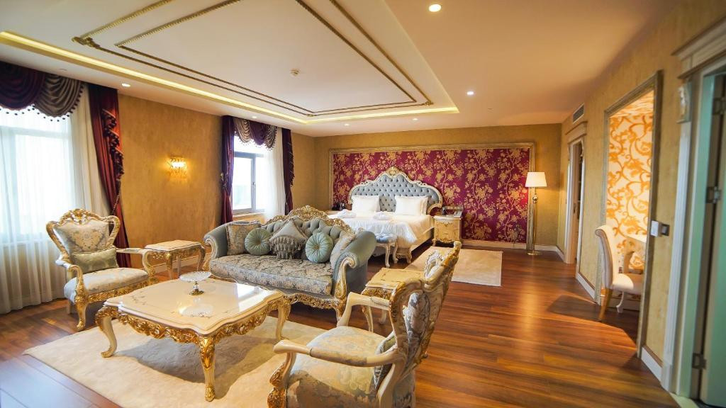 Wyndham Batumi 5*