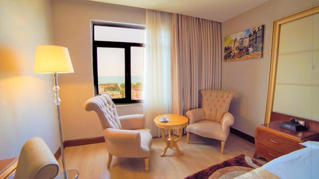 Wyndham Batumi 5*