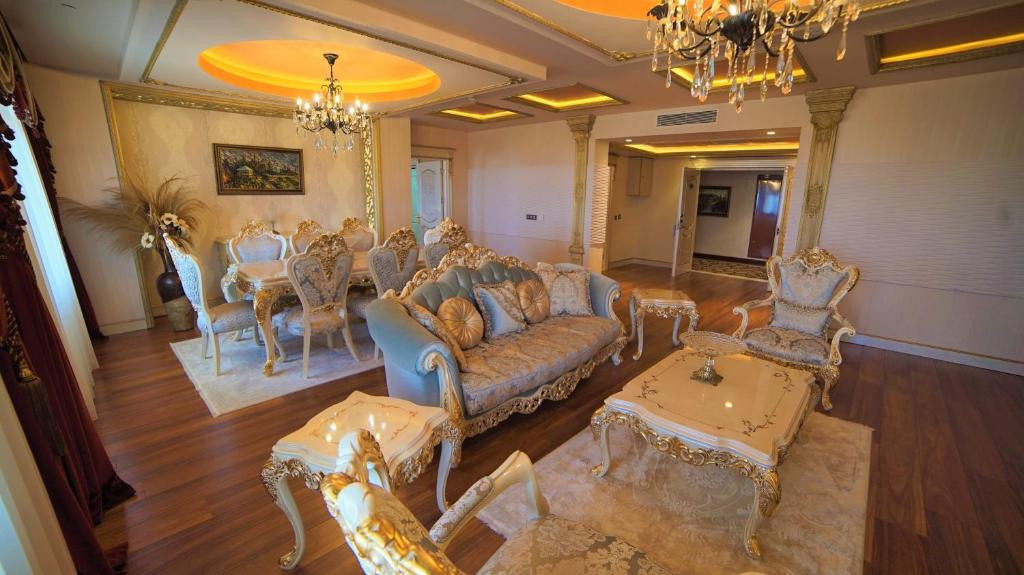 Wyndham Batumi 5*