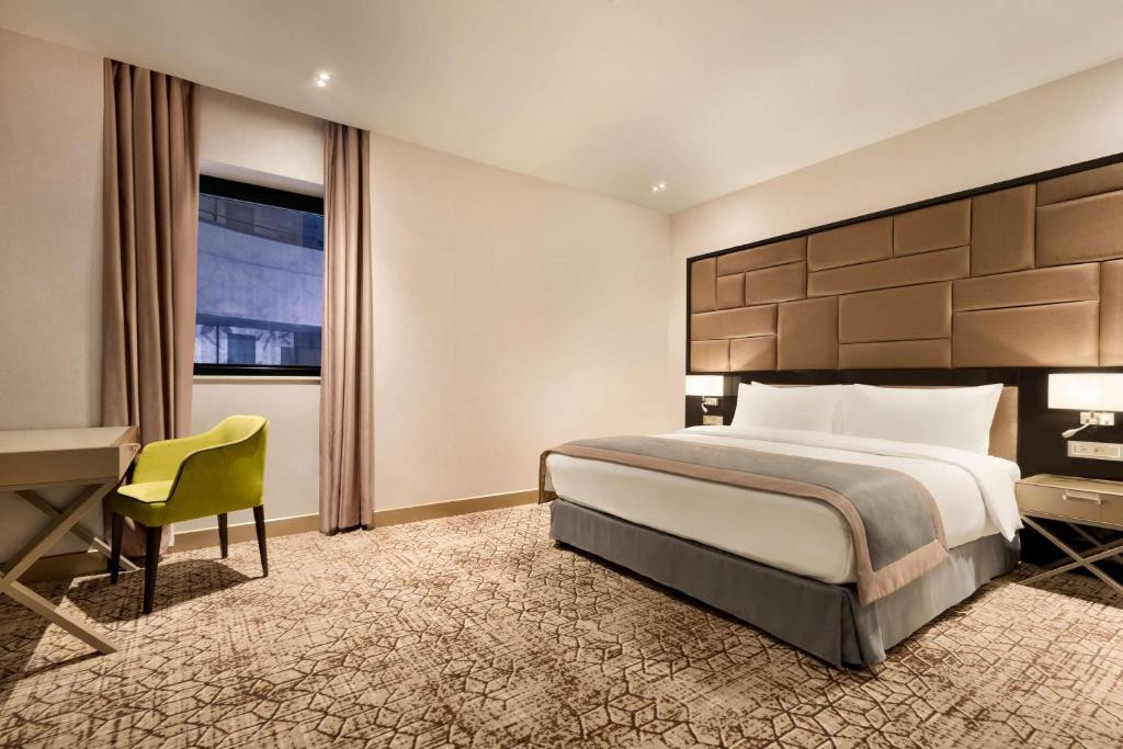 Wyndham Grand Tbilisi 5*
