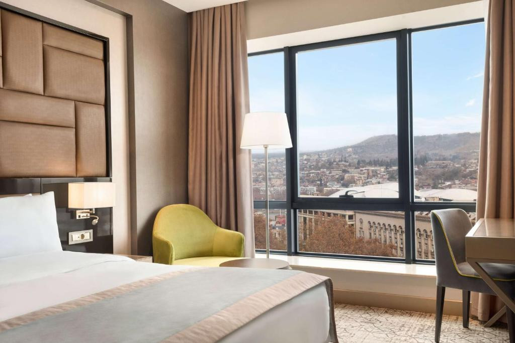 Wyndham Grand Tbilisi 5*
