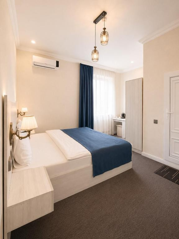 Central Baku 4*