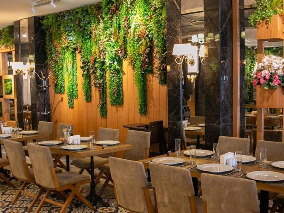 Theatrum Hotel Baku 5*