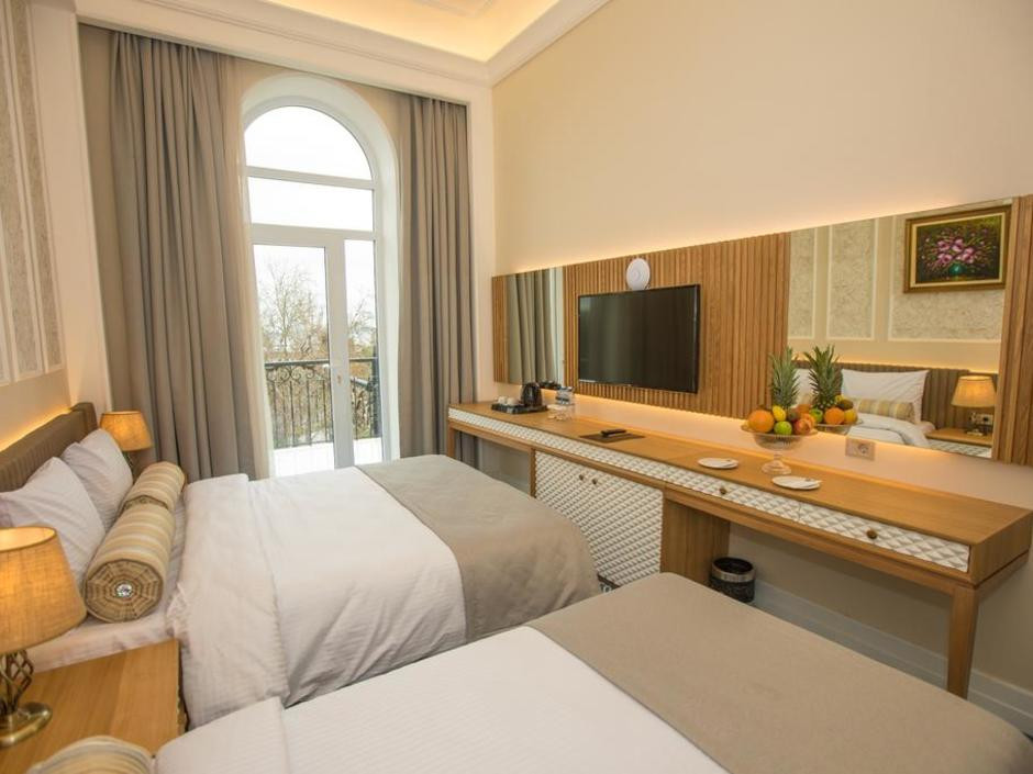 Promenade Hotel Baku 5*