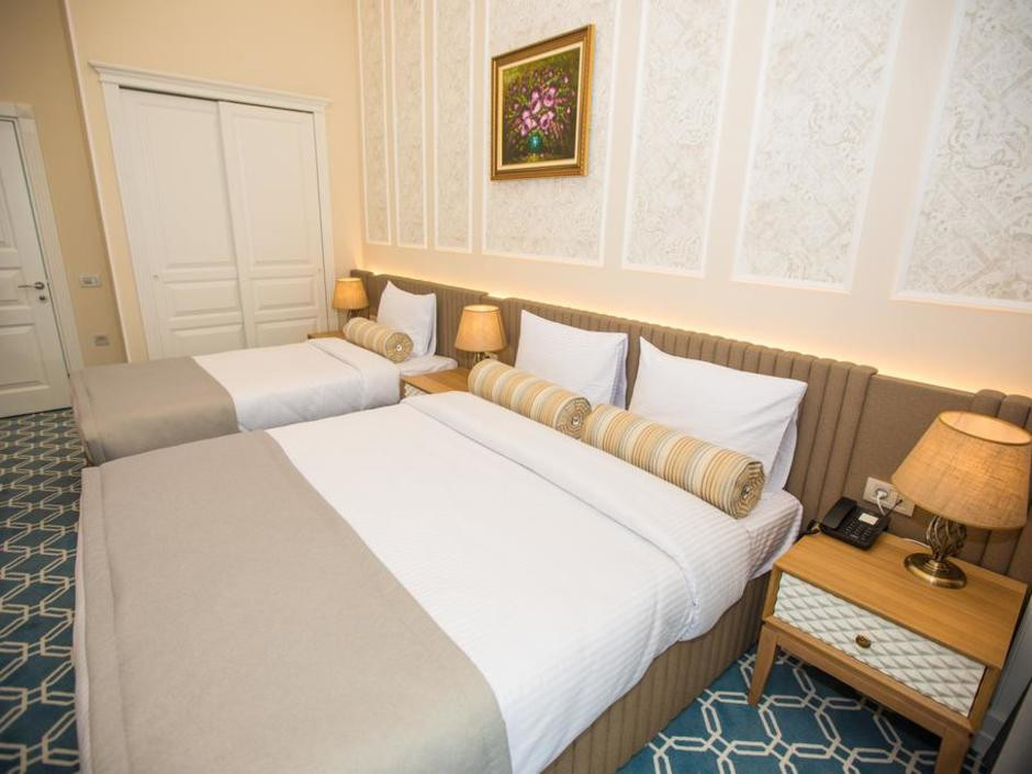 Promenade Hotel Baku 5*
