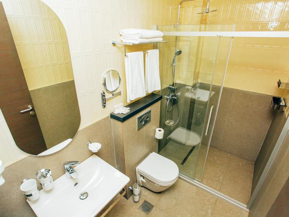 Ivy Garden Hotel 4*