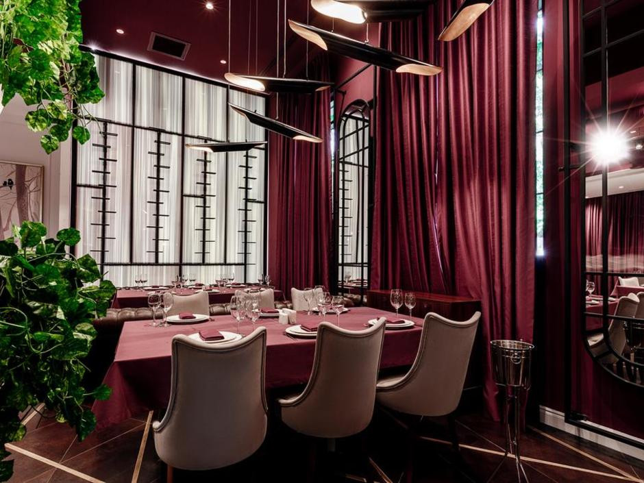 Ivy Garden Hotel 4*