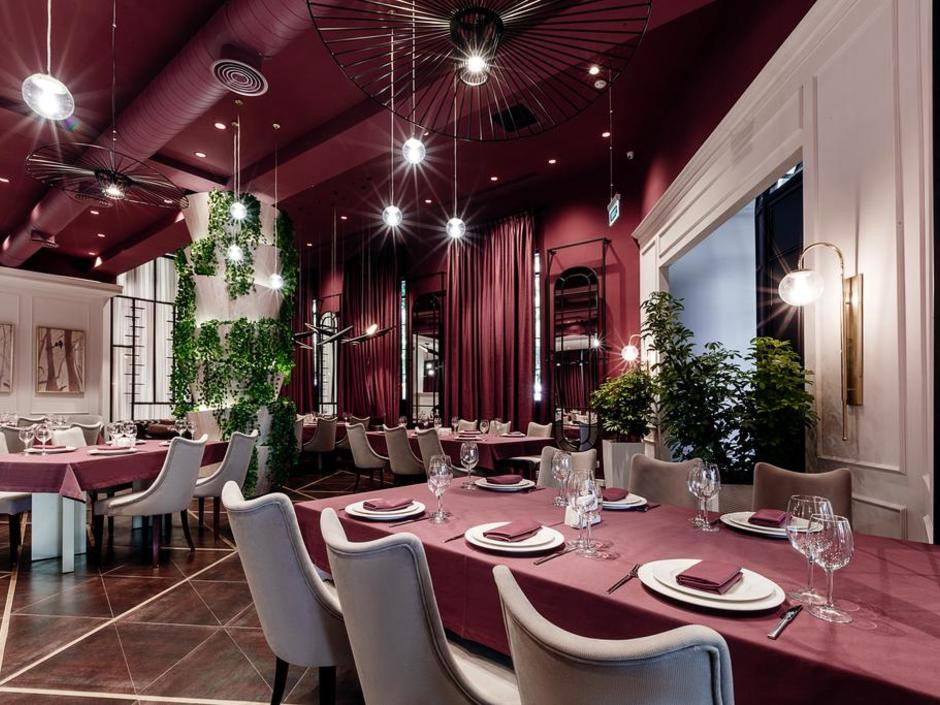Ivy Garden Hotel 4*