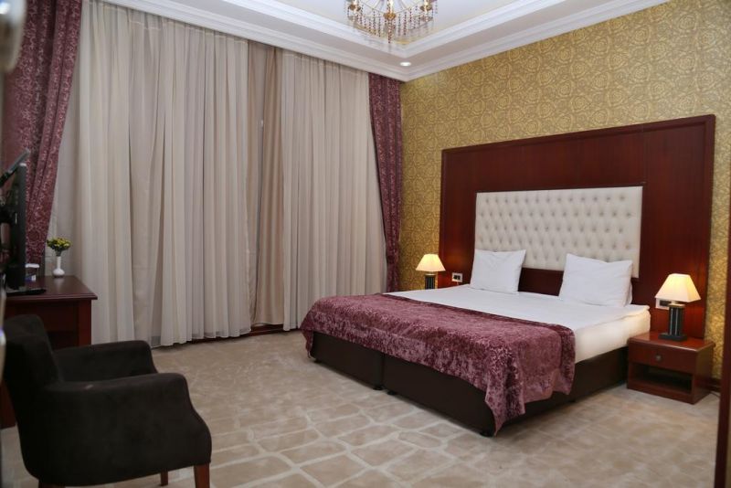 Clover Hotel Baku 4*