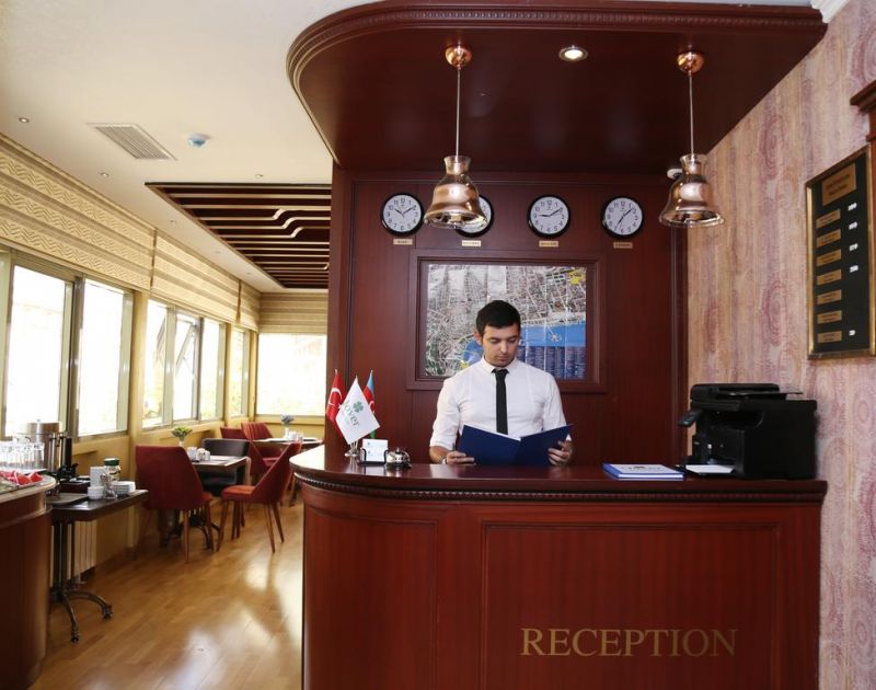 Clover Hotel Baku 4*