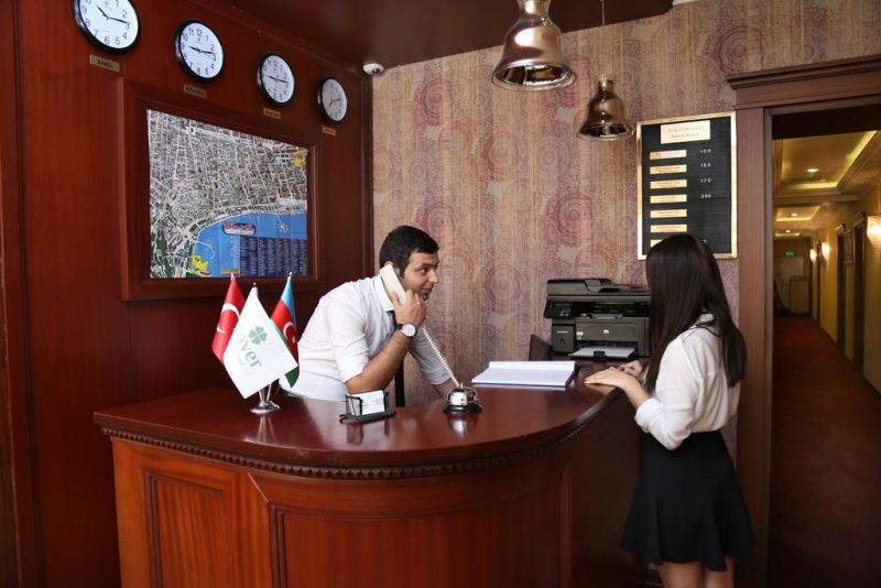 Clover Hotel Baku 4*