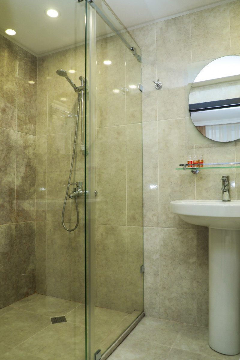 Deluxe City Hotel 3*