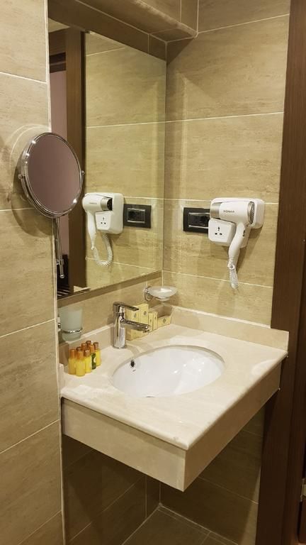 Diamond Hotel Baku 4*