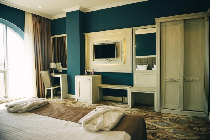 Emerald Suite Hotel 4*