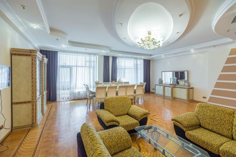 La Villa Hotel Baku 4*