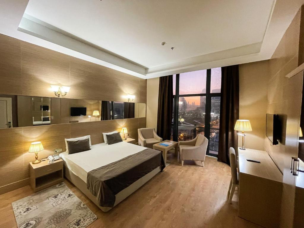 Nobel Hotel 4*