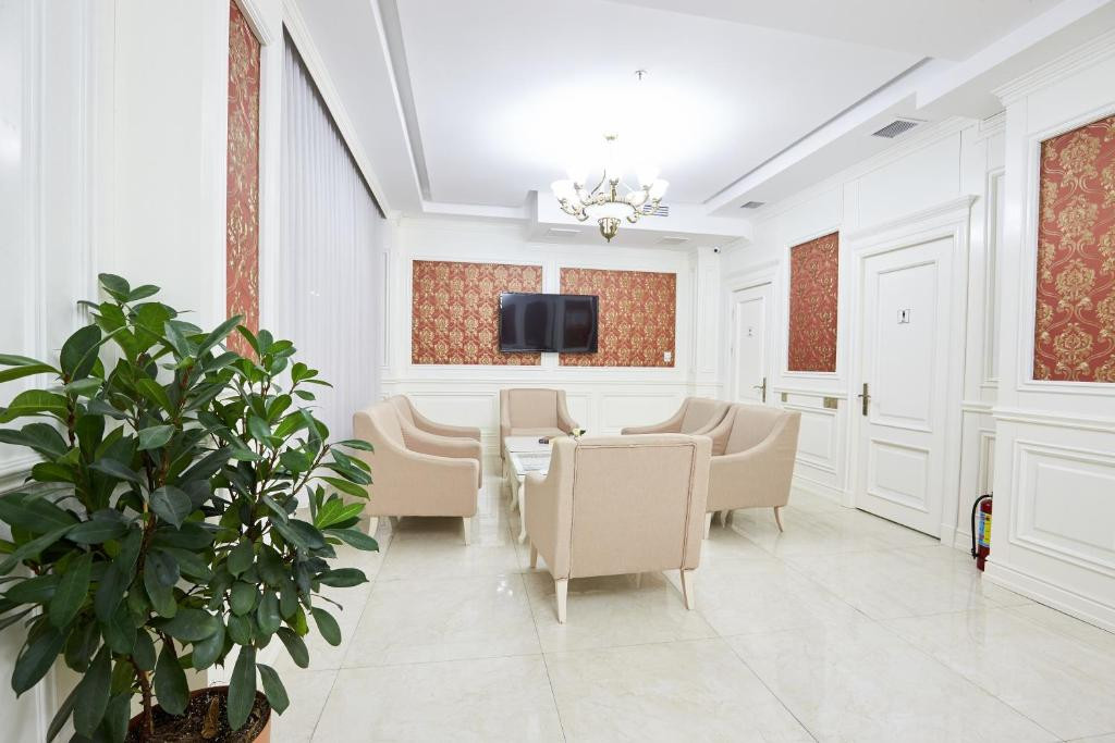 Nobel Hotel 4*