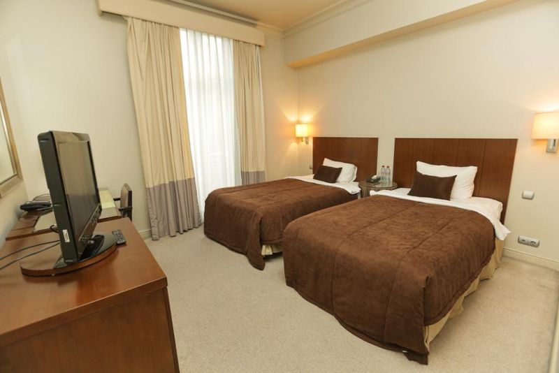 Royal Garden Hotel Baku 4*