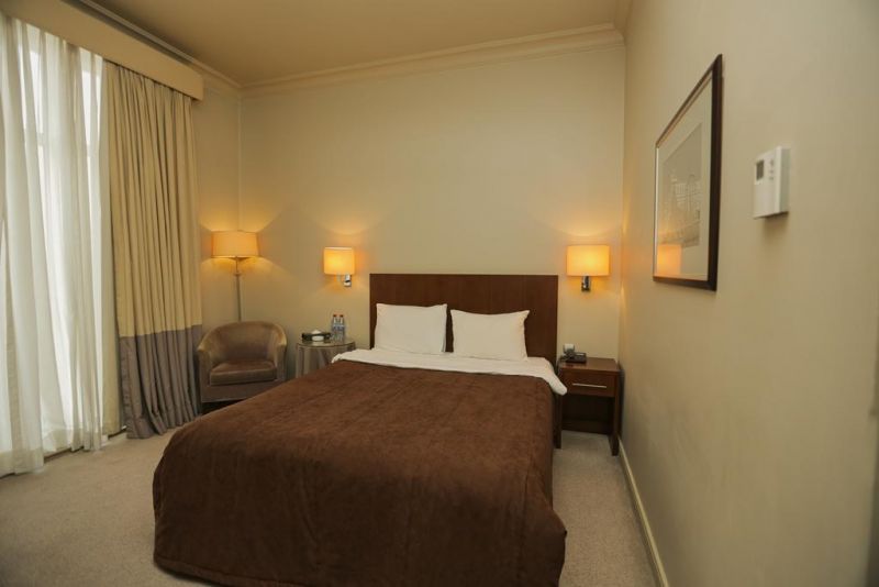 Royal Garden Hotel Baku 4*