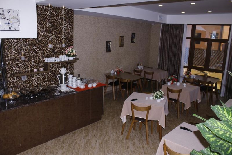 Sebail Inn 4*