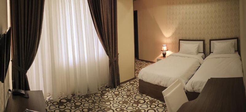 Sharq Plaza Hotel 3*