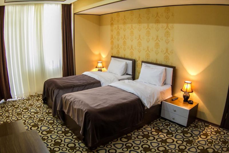 Sharq Plaza Hotel 3*
