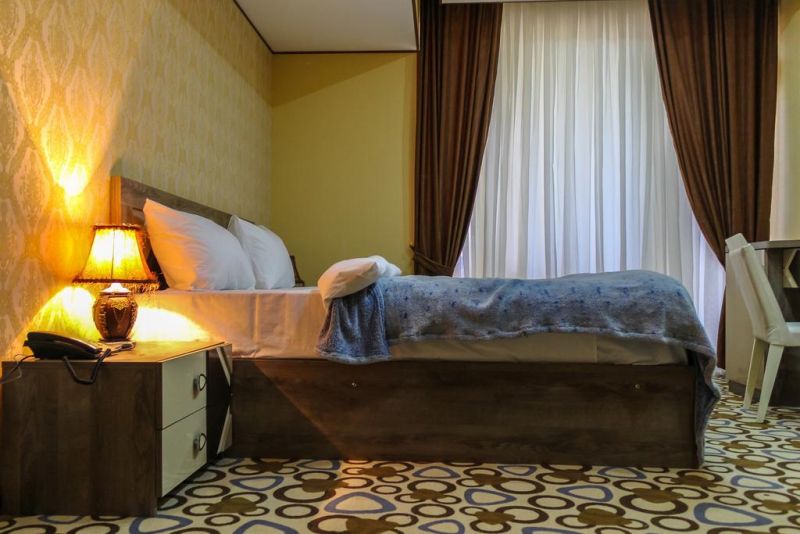 Sharq Plaza Hotel 3*