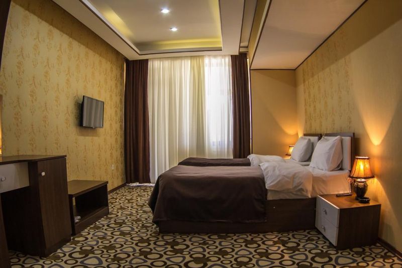 Sharq Plaza Hotel 3*