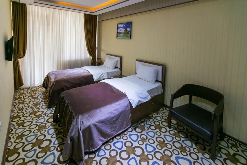 Sharq Plaza Hotel 3*