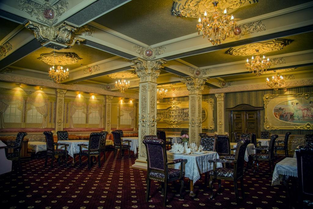 Astor Hotel 3*