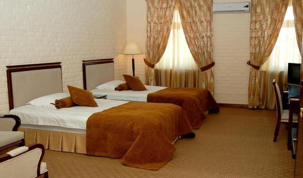 Bek Hotel 4*