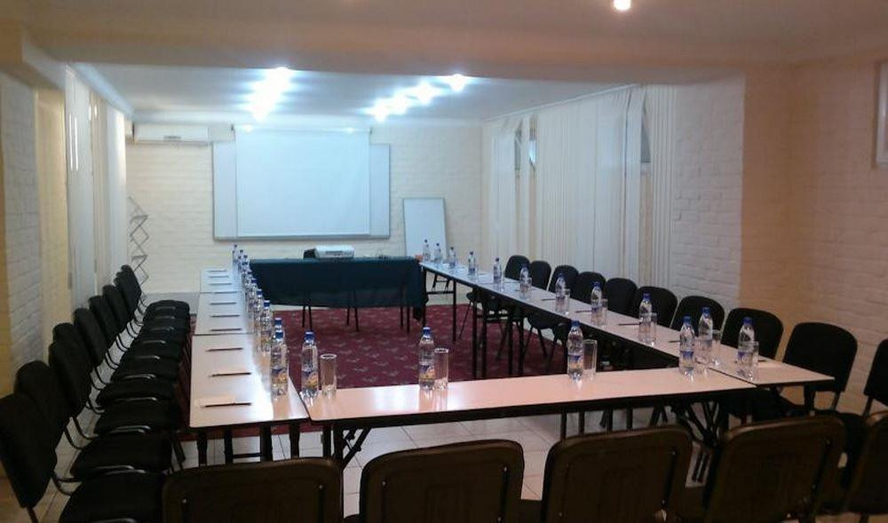 Bek Hotel 4*