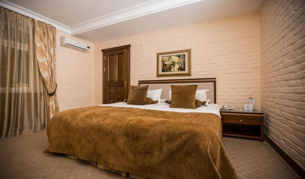 Bek Hotel 4*
