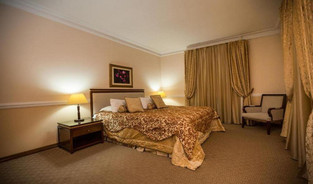 Bek Hotel 4*