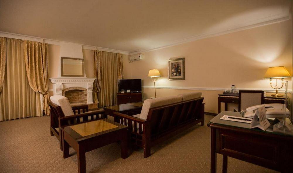 Bek Hotel 4*
