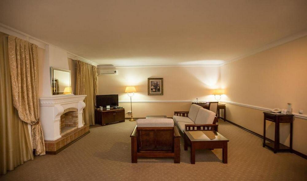 Bek Hotel 4*