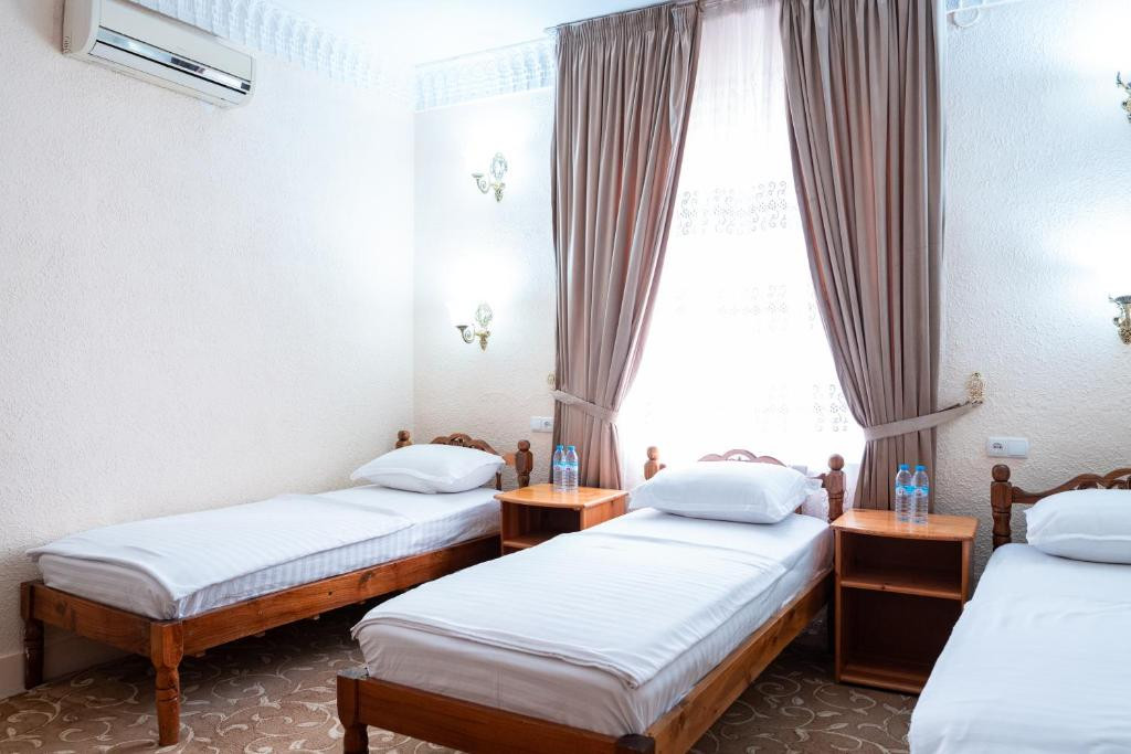Caravan Serail 2*