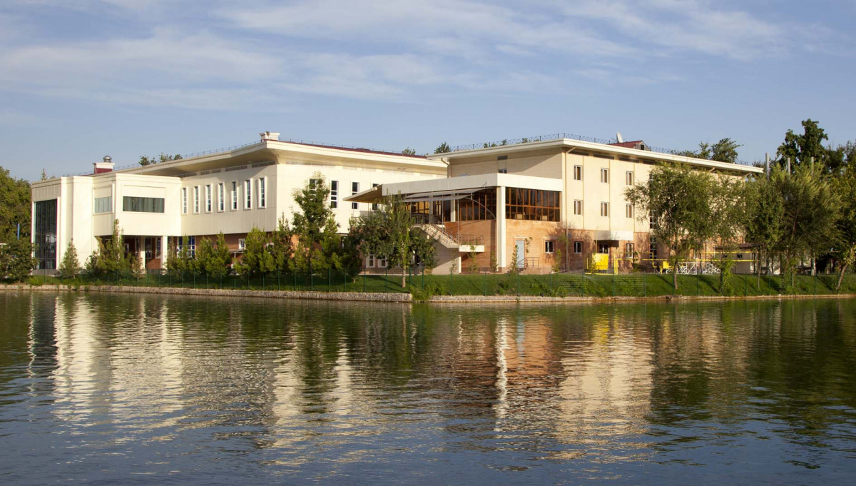 Lake Park 3*