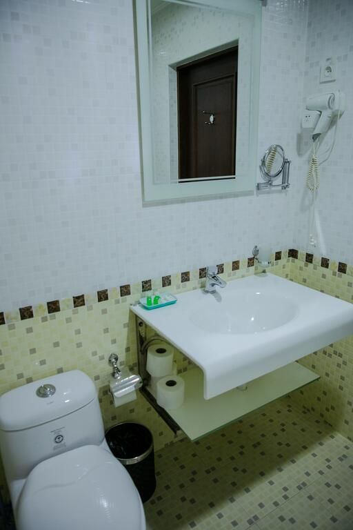 Majestic (Ex. Majestic Palace) 4*