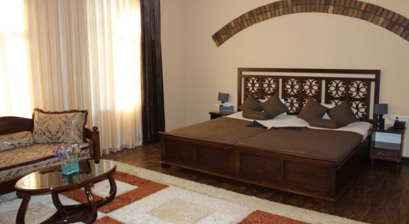 Platan 4*