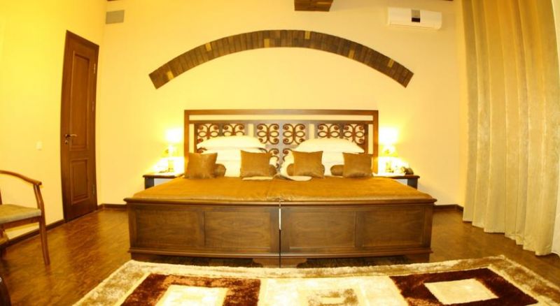Platan 4*