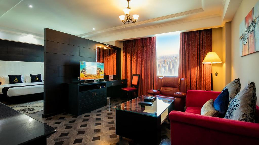 Arman Hotel 4*