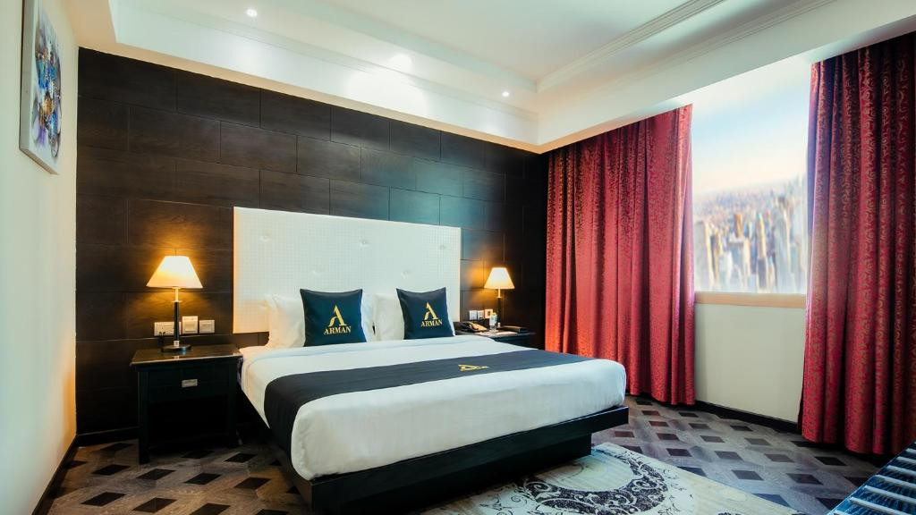 Arman Hotel 4*